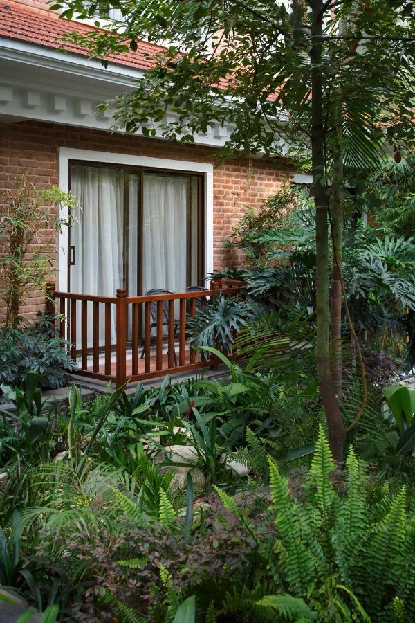 Hotel Thrive, A Tropical Courtyard Katmandu Dış mekan fotoğraf