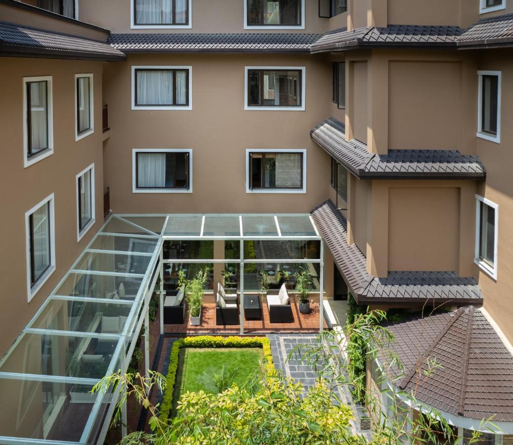 Hotel Thrive, A Tropical Courtyard Katmandu Dış mekan fotoğraf